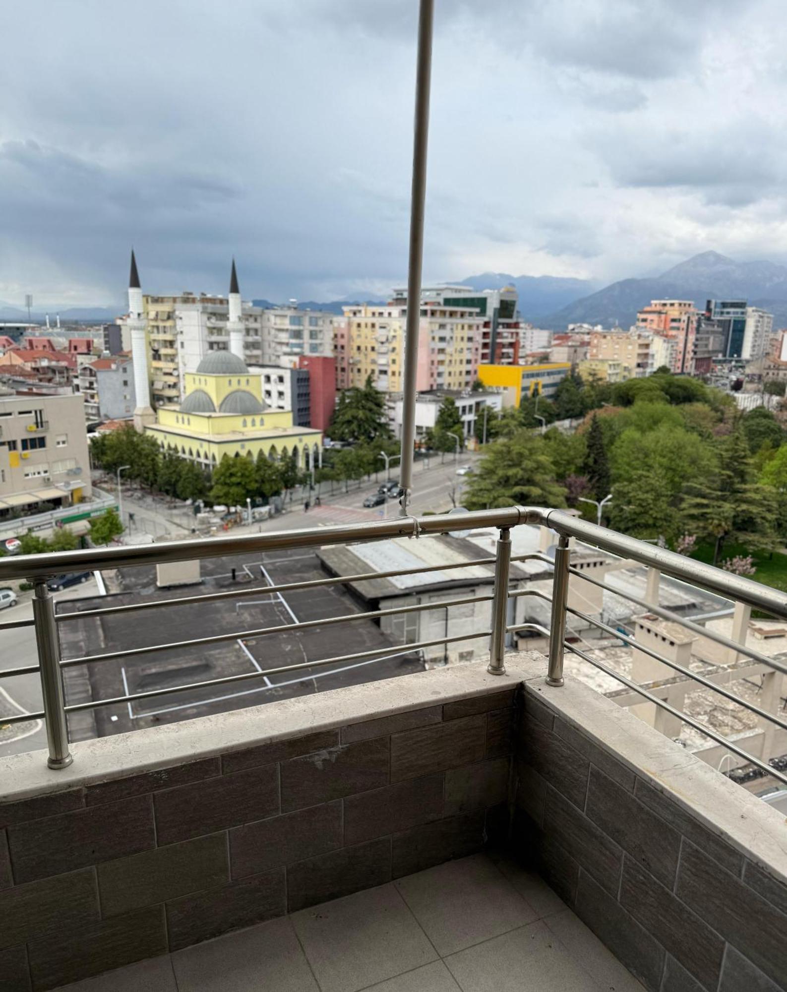 Amy'S Luxury Appartment Shkoder Exterior photo