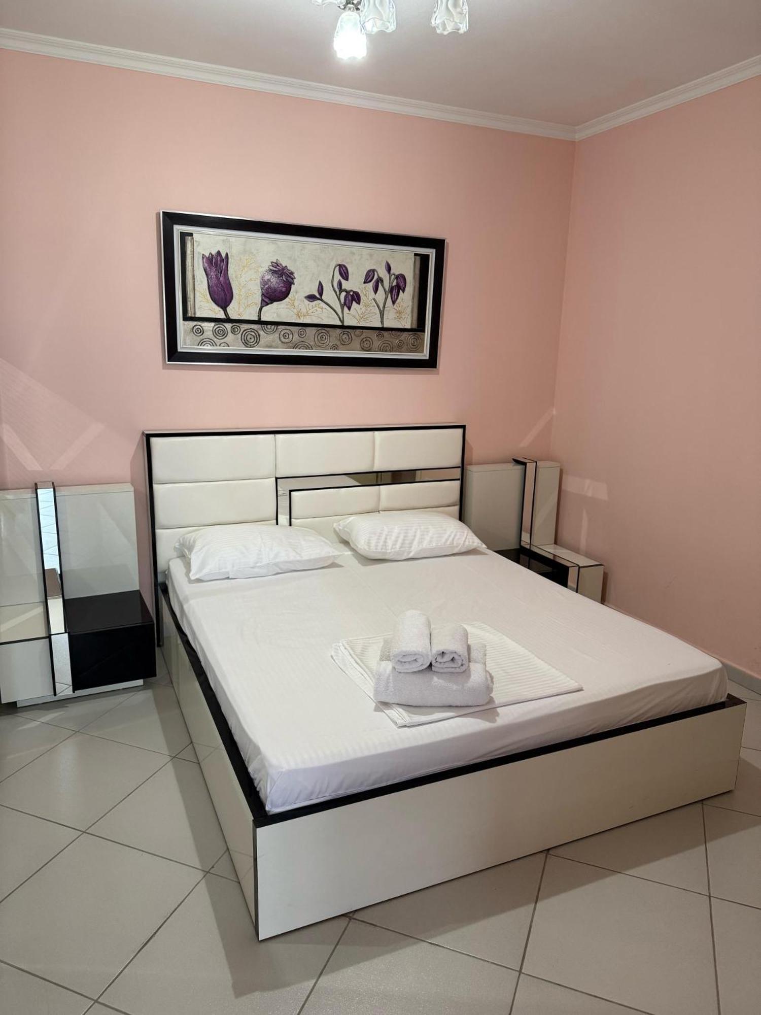 Amy'S Luxury Appartment Shkoder Exterior photo